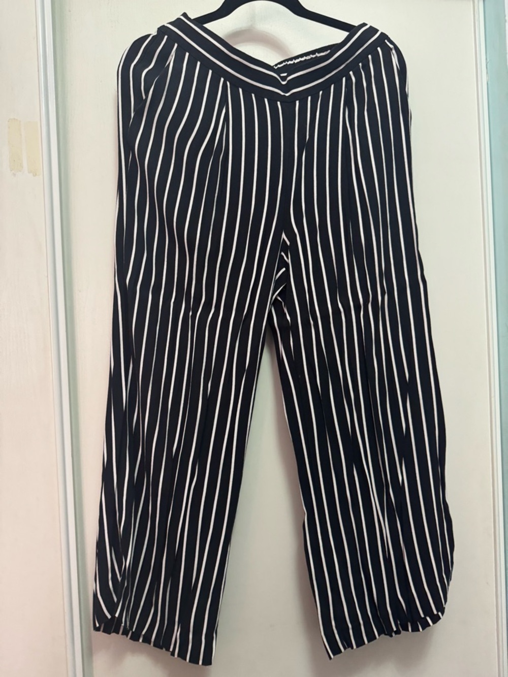 LOFT black & white striped pants, size M